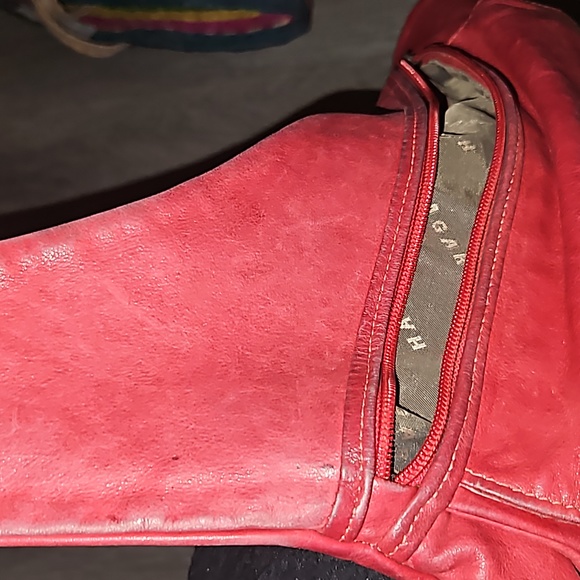 Asymmetrical Leather Hobo Crossbody by Hagara - Picture 8 of 12